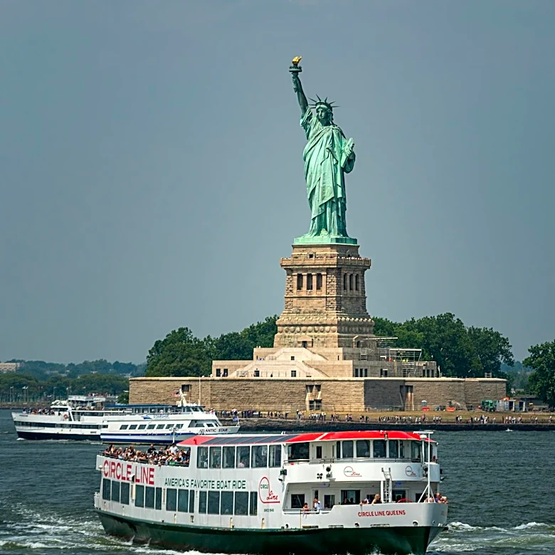 New York City Summer Attractions Highlight Iconic Tours and Experiences