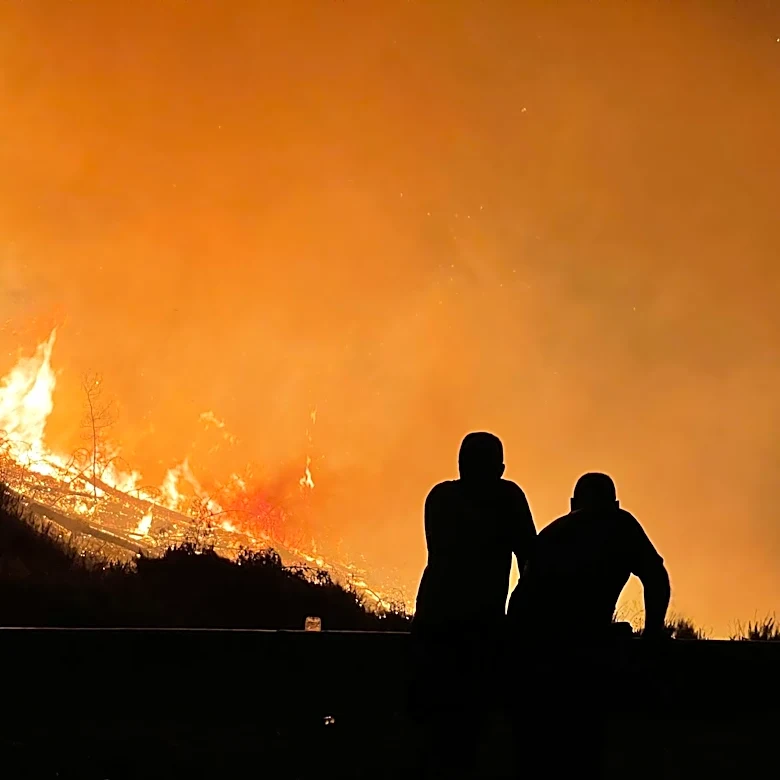 Wildfires Force Evacuations in Simi Valley, California