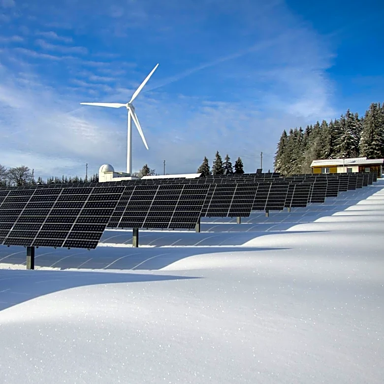 Utah Communities Transition to Renewable Energy Amid Record Heat