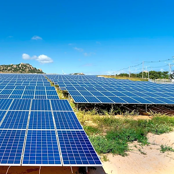 Climate Change Amplifies Solar Extremes Across Africa, Threatening Power Resilience