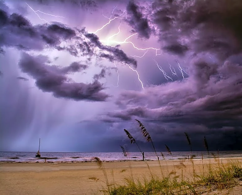 East Coast Braces for Soggy Memorial Day Weekend