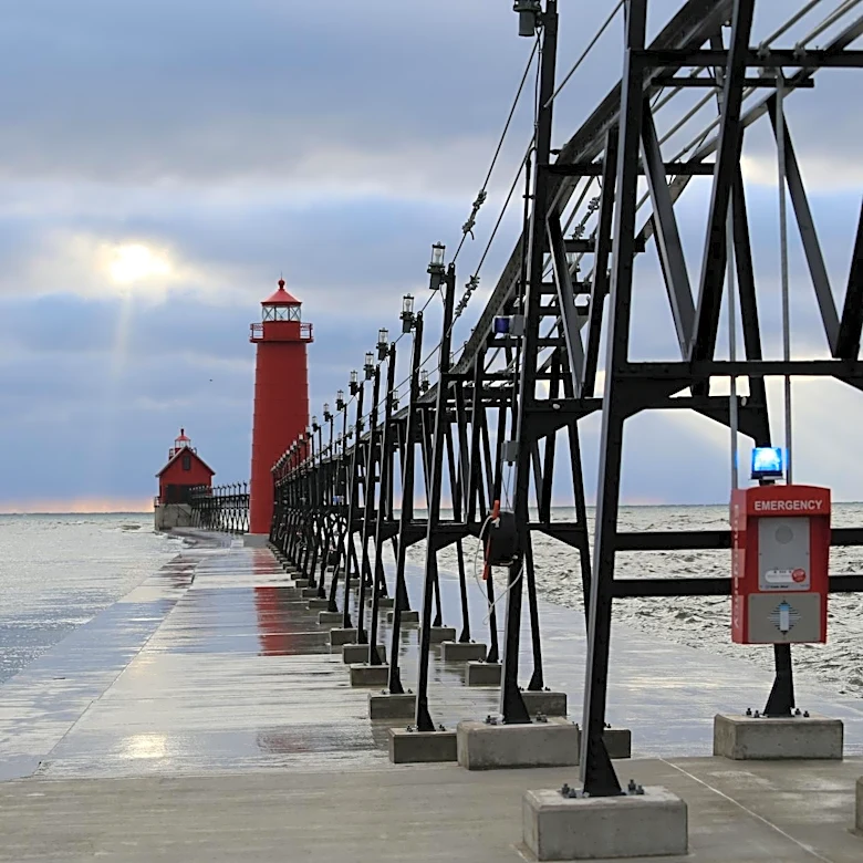 Mild Weather with Showers Expected in Michigan Over the Weekend