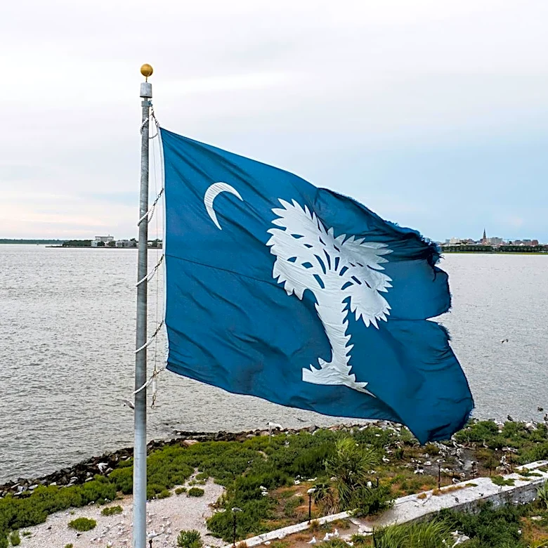 Sudden Wind Event Causes Fatal Patio Umbrella Accident in Summerton, South Carolina