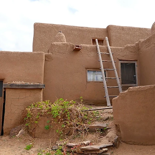 Taos, New Mexico: A Unique Girls’ Getaway Inspired by Nature and Art