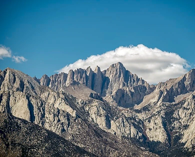 Omega Block Pattern Brings Snow to West Coast Peaks