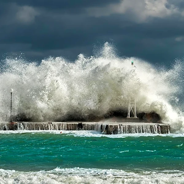 Massachusetts Weekend Storm: Chilly Temps, Strong Winds, and Heavy Rain