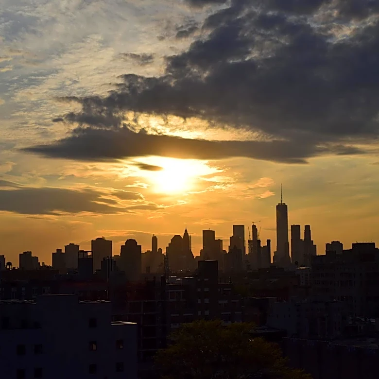 Manhattanhenge 2026: Iconic Sunset Alignments Return to New York City