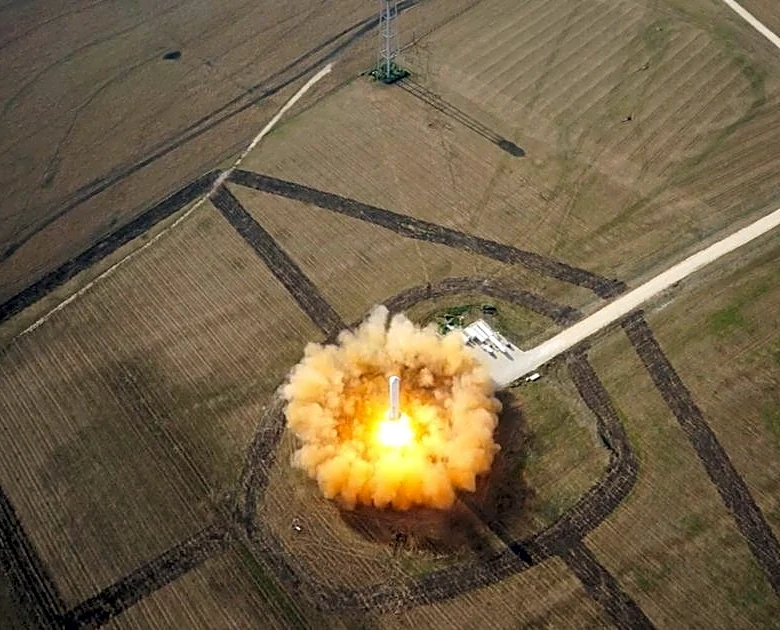 Blue Origin Rocket Explodes During Florida Test Fire