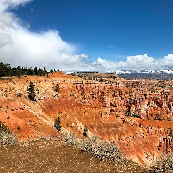 Outdoor-Focused Road Trips Gain Popularity in Southern Utah