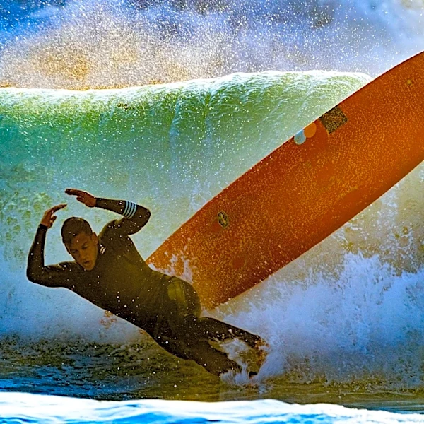 San Francisco Surfer Dies Amid Unseasonably Large Waves at Ocean Beach