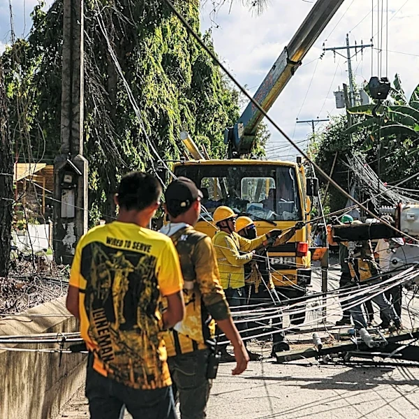 Hurricane Officials Warn of Power Outages and Communication Risks This Season