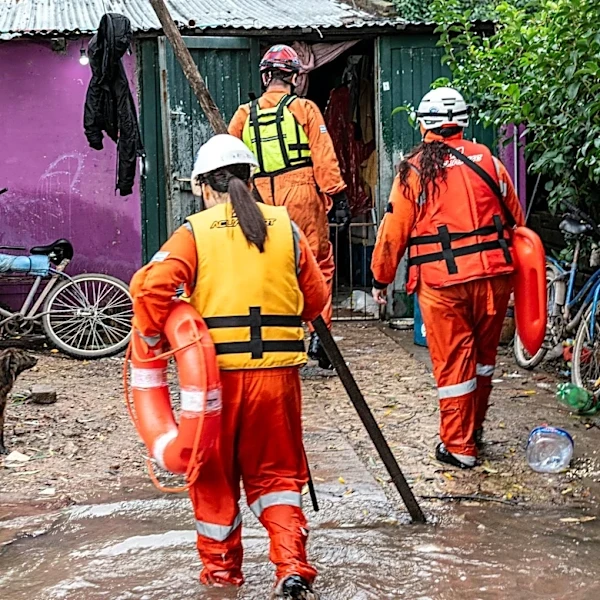 FEMA Opens Recovery Centers for Kona Low Storm Victims in Hawaii