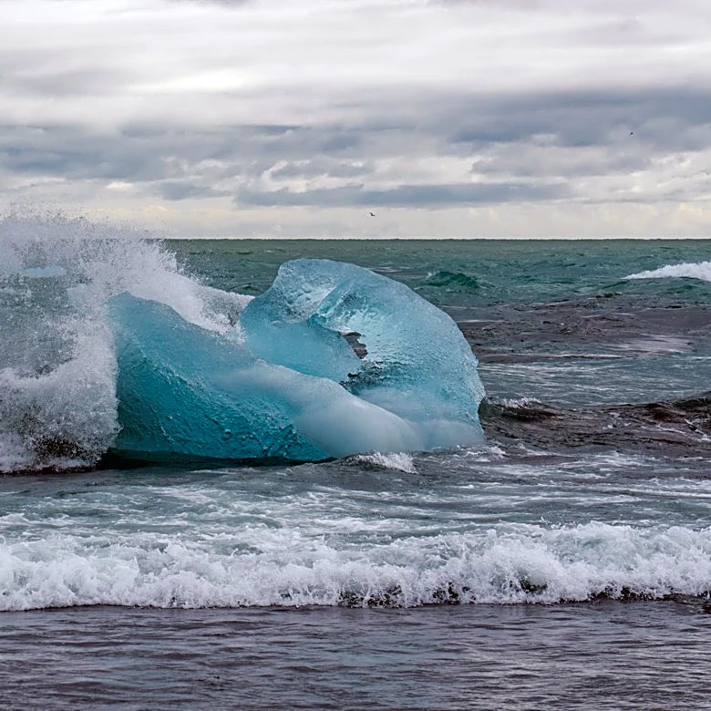 Atlantic 'Cold Blob' Signals Potential Weakening of Ocean Currents