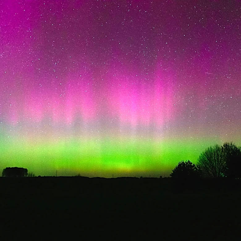 Auroras Expected as Far South as Illinois and Oregon Tonight Due to Geomagnetic Storm