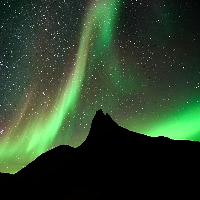 Northern Lights Expected Across 20 U.S. States Monday Night