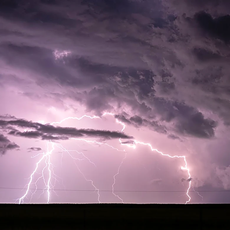 Flash Flood Watch in Effect for Oskaloosa, IA Through Monday Morning