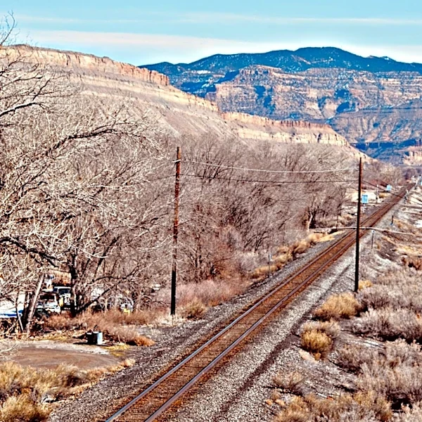 Grand Junction, CO: Warm Week Ahead with Minimal Rain Chances