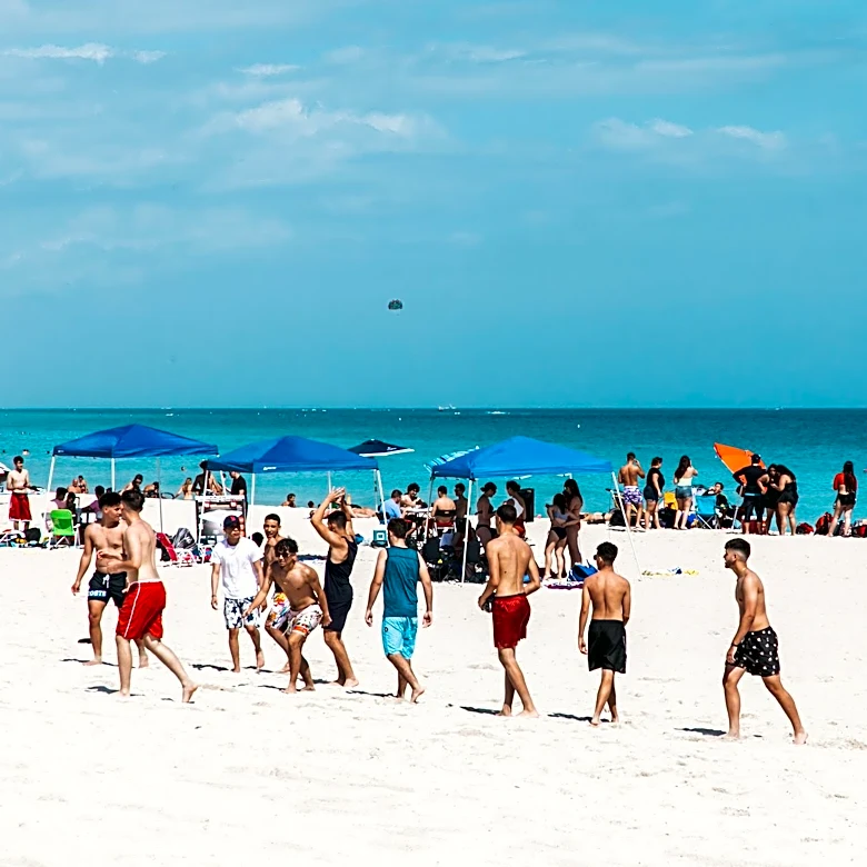 Miami Prepares for FIFA World Cup Kickoff Amid Heat and Crowds