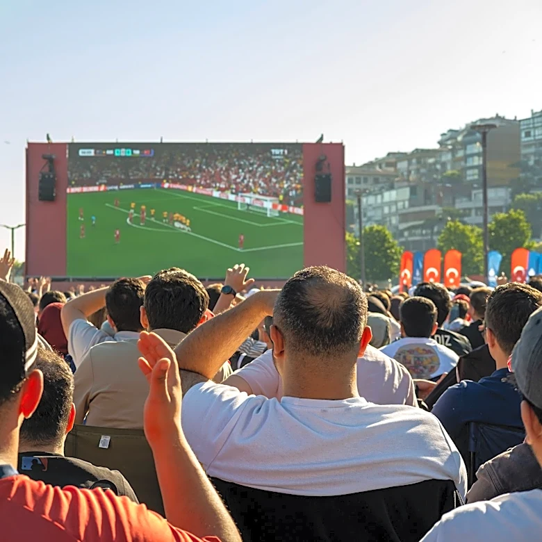 World Cup Fans React to High Stadium Food Prices
