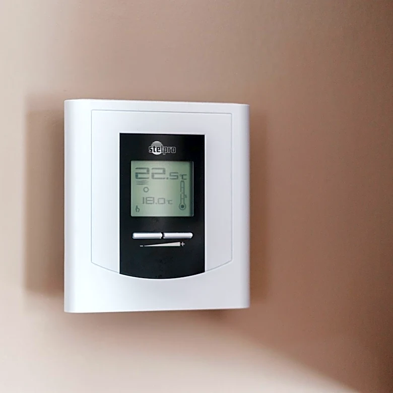 How to Stay Cool During Extreme Heat Without Increasing Energy Costs