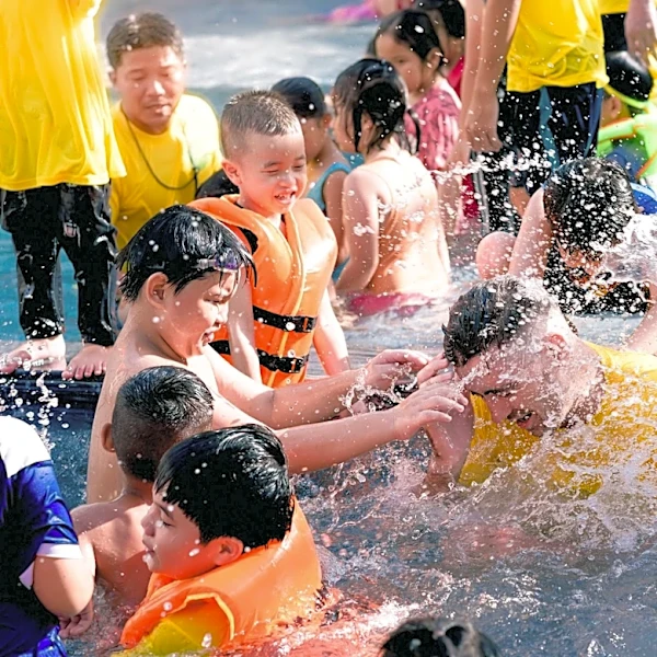 How to Host a Safe and Enjoyable Summer Gathering
