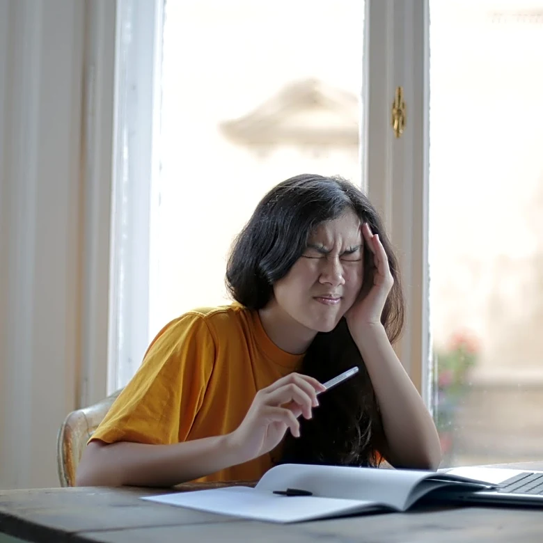 How to Manage Summer Headaches Effectively