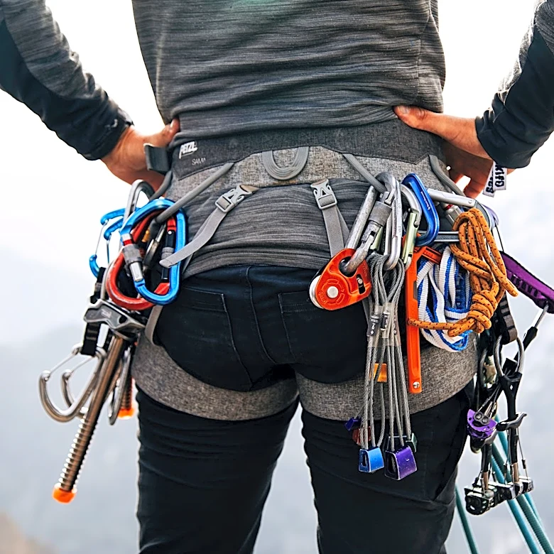 Understanding the Challenges of High-Altitude Mountaineering