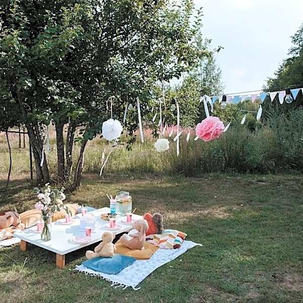 How to Plan a Picnic: Weather Tips Included
