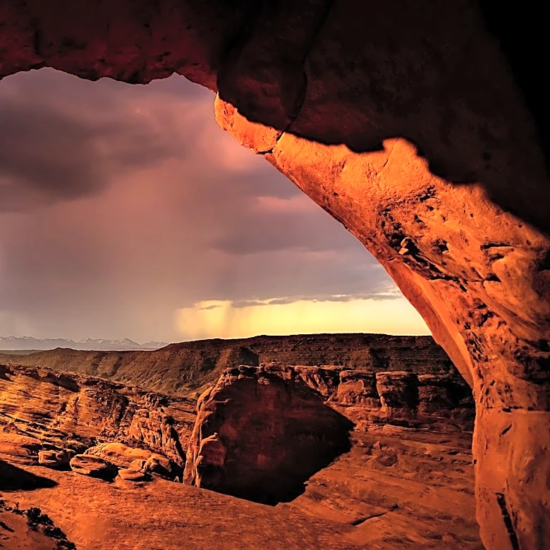 Lightning Strike Kills Hiker on Utah Mountain, Fifth U.S. Death in 2026