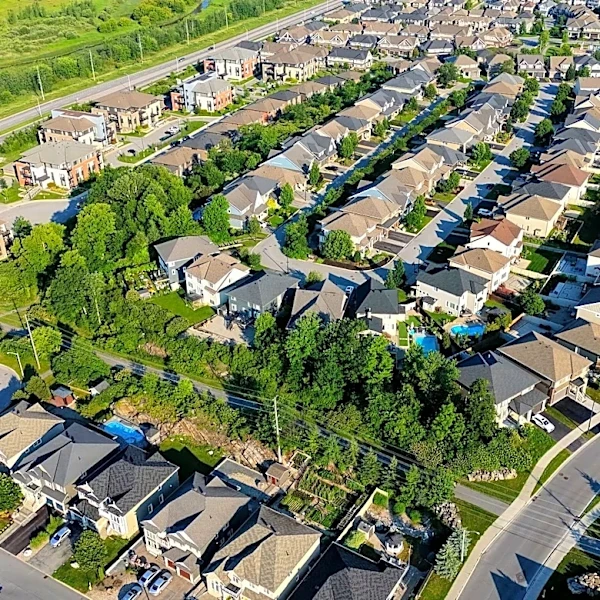 Climate Risk Scores on Home Listings Spark Political Debate