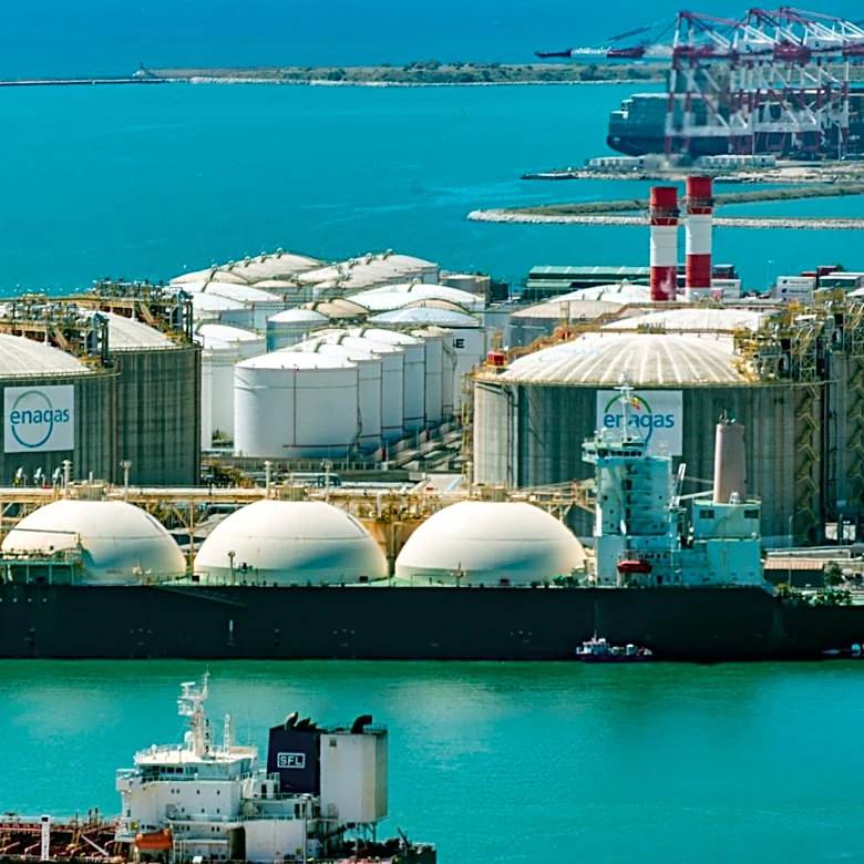 Stable Weather Conditions Across Key Ports in the Americas