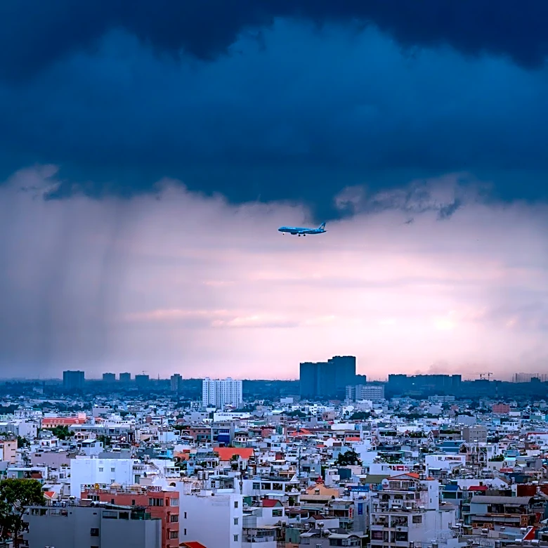 Understanding Thunderstorms: Formation, Hazards, and Safety Measures