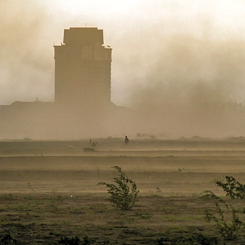 Phoenix Faces Scorching Heat and Dust Storm Threats