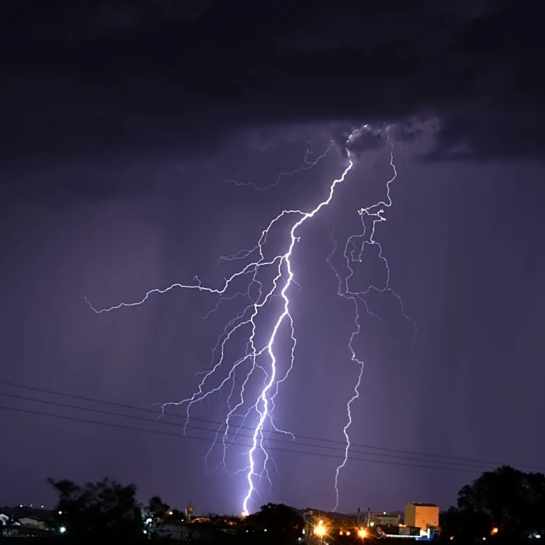 Powerful Storms Cause Widespread Damage in Glendale and Avondale