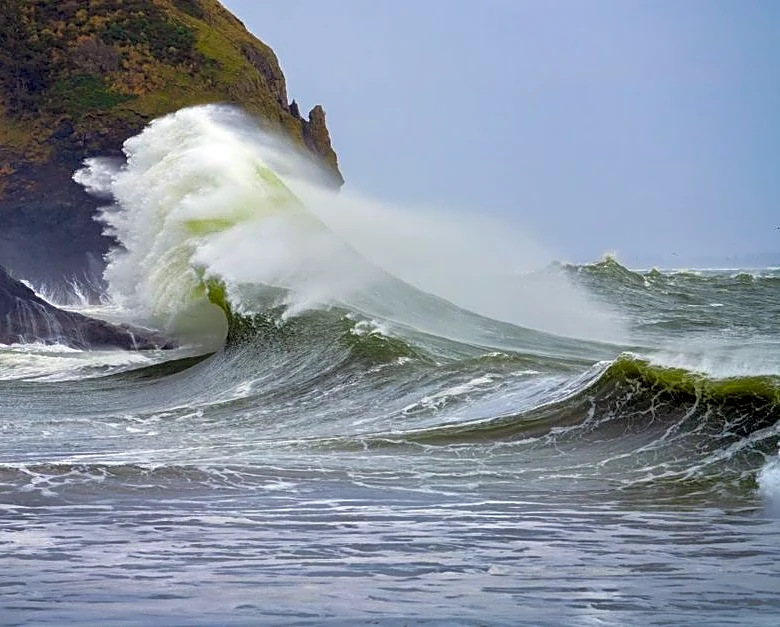 Tropical Threat Nears Hawaii With Storms Possible