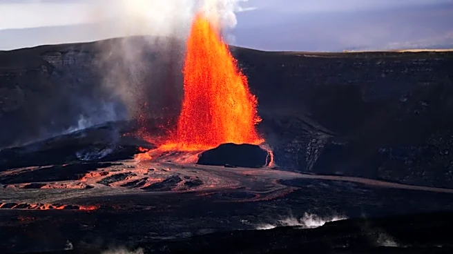 Kilauea’s 53rd Eruption Sends Smoke Soaring Into Sky