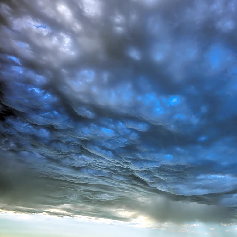 Cold Front Brings Thunderstorm Chances to Minnesota Tonight