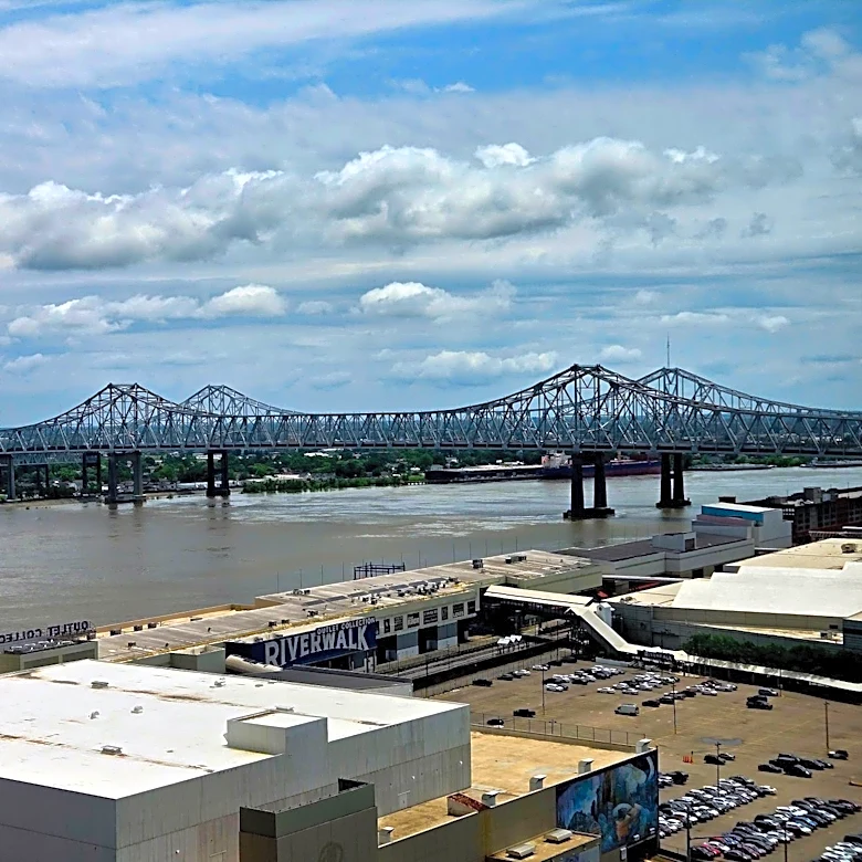 Extreme Heat and Scattered Storms Persist in Baton Rouge Area