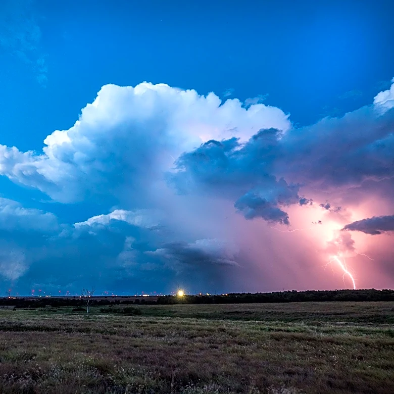Severe Weather and Flash Flood Warnings Issued Across Midwest