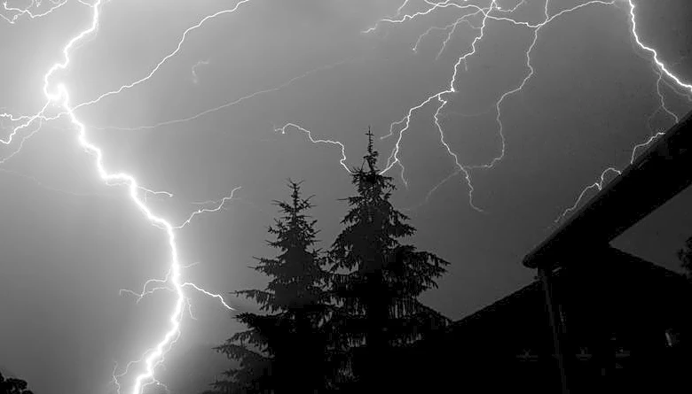 Mother and Toddler Killed by Lightning in Florida