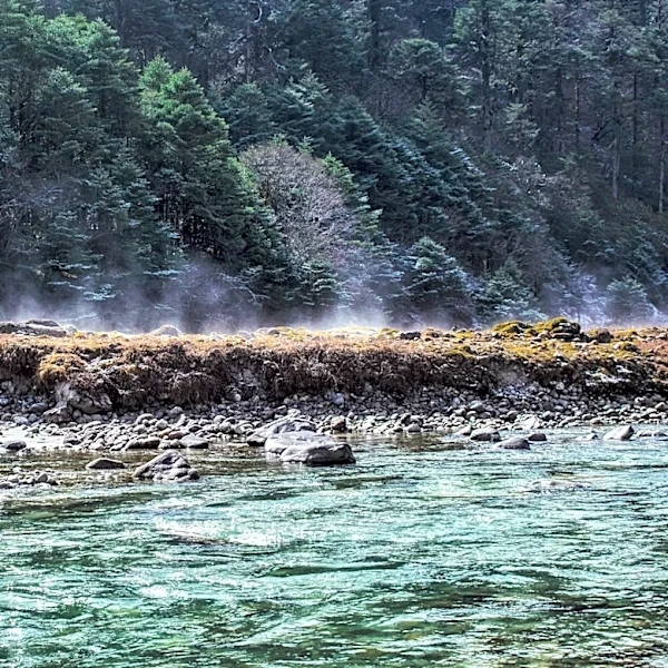 Climate Warming Accelerates Freshwater Habitat Fragmentation