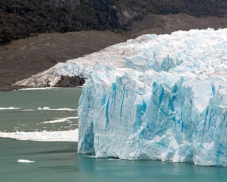 Glacial Collapse: How Ice Can Trigger Deadly Disasters