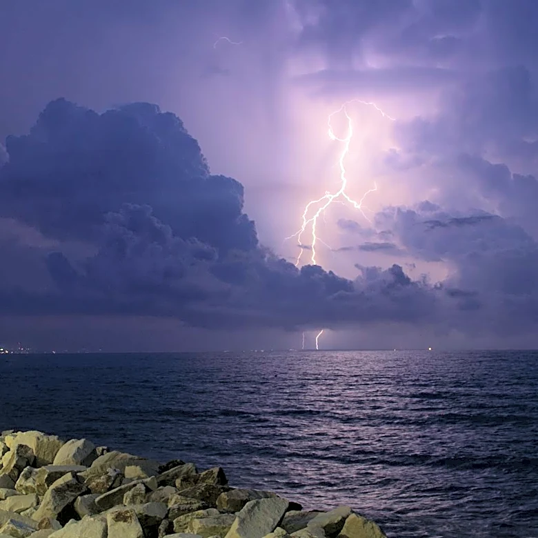 Jet Skier Dies After Lightning Strike in Florida Amid Southeast Storms