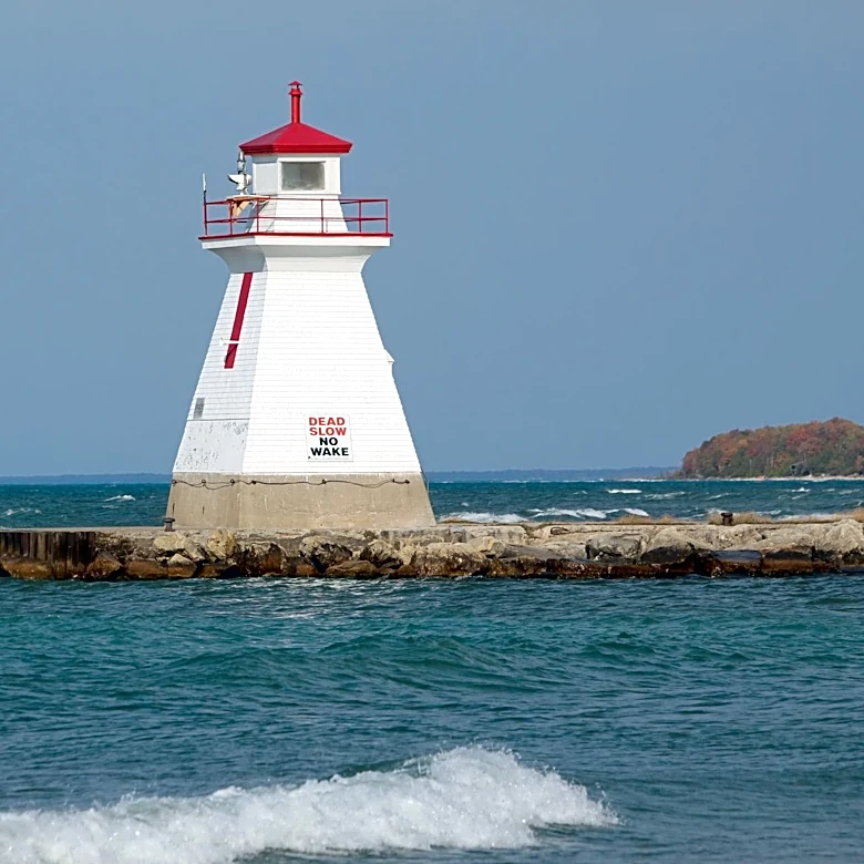 Lake Huron Weather Advisory: Showers and Thunderstorms Expected
