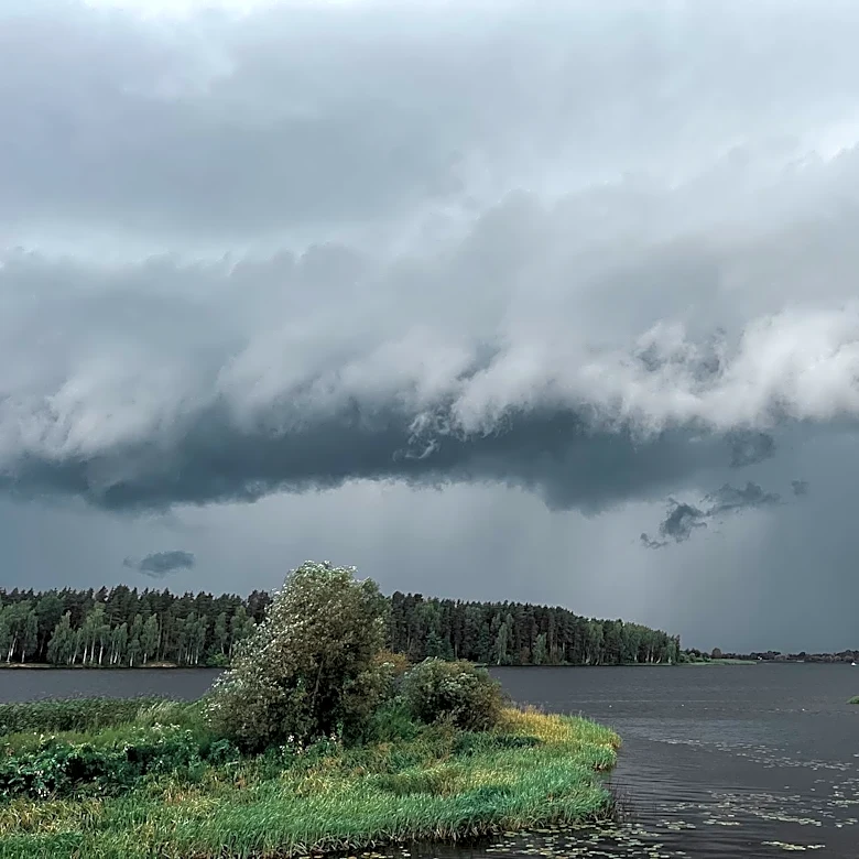 Heavy Rain and Light Winds Expected in Twin Lake, Alaska