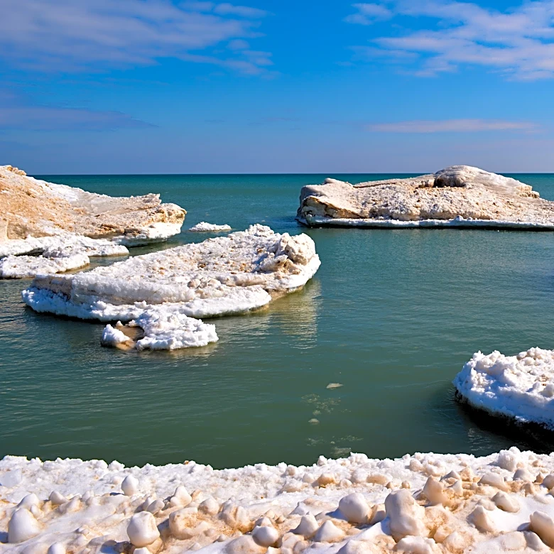 Lake Erie and Lake Ontario Temperatures Influence Weather Patterns
