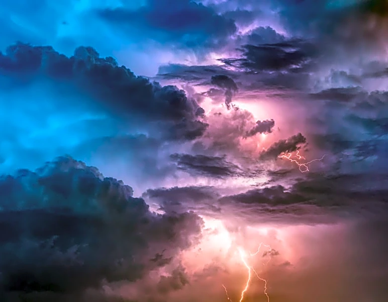 How to Stay Safe During Power Outages Caused by Storms