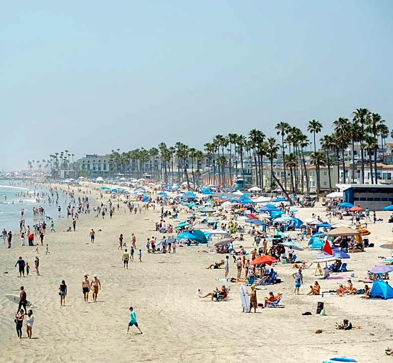 Heat Wave and Coastal Flooding Persist in Southern California After Tropical Storm Marie