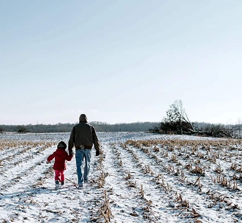 Farmers' Almanac Predicts Sharp Contrasts for Winter 2026-2027