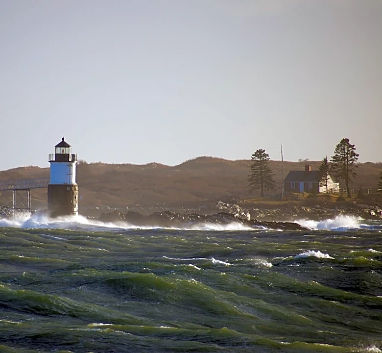 Chilly Night with Frost Advisory in Northern Maine; Rain and Gusty Winds Expected Thursday